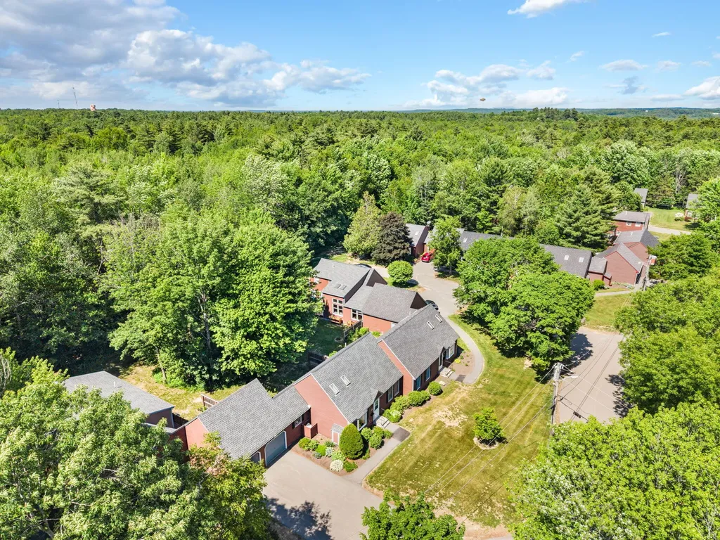 13 Cortland Circle Bangor ME 04401