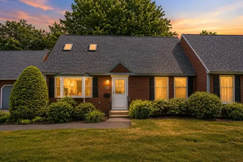 13 Cortland Circle Bangor ME 04401