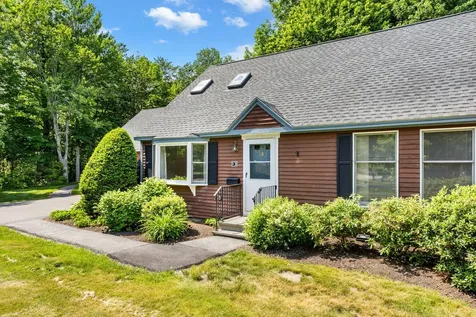 13 Cortland Circle Bangor ME 04401