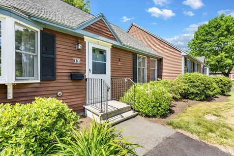13 Cortland Circle Bangor ME 04401