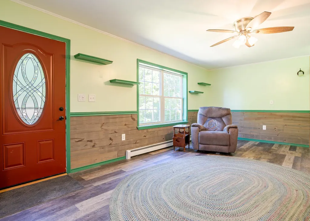 256 Meadow Road Topsham ME 04086