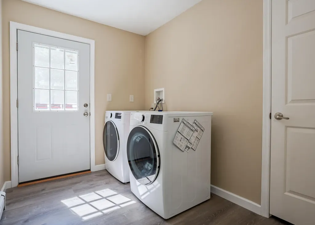 256 Meadow Road Topsham ME 04086