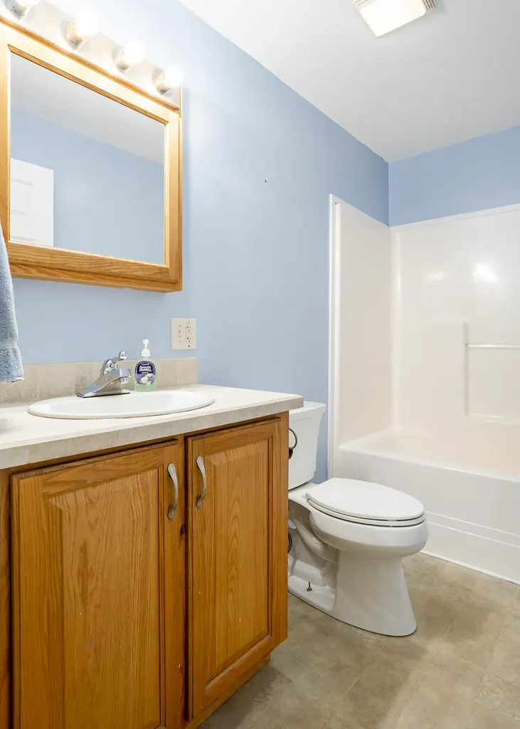 256 Meadow Road Topsham ME 04086