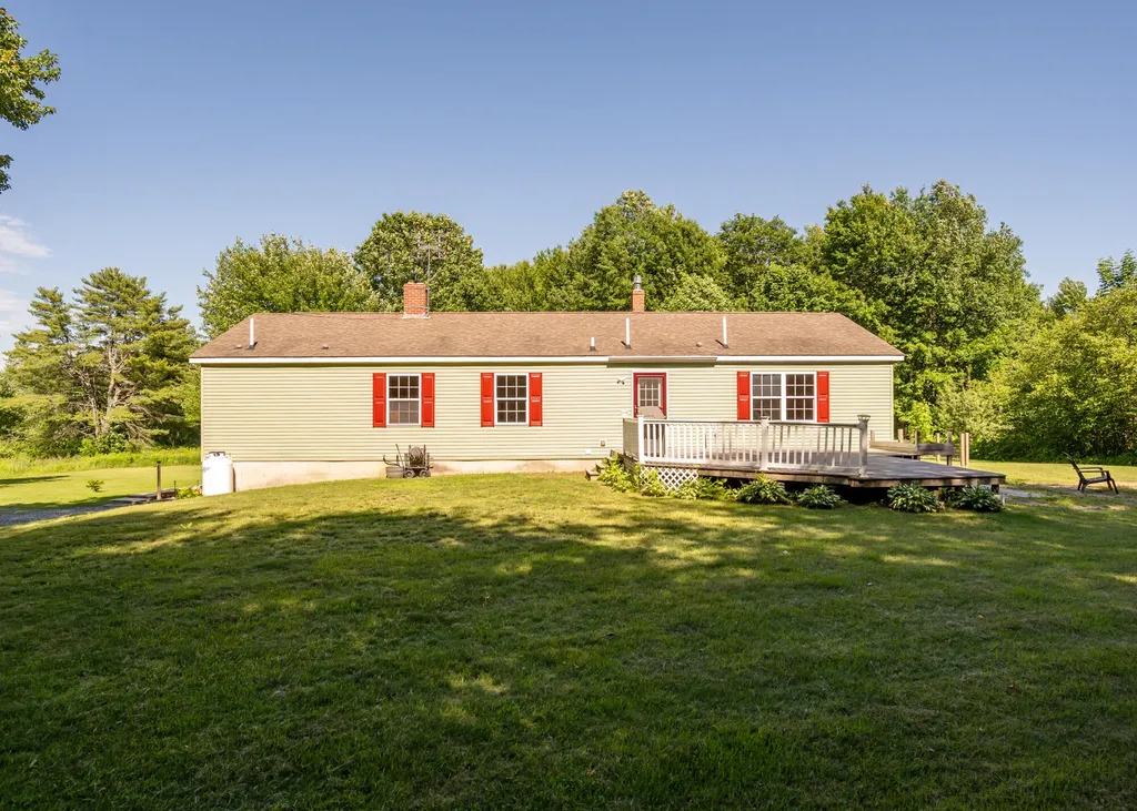 256 Meadow Road Topsham ME 04086