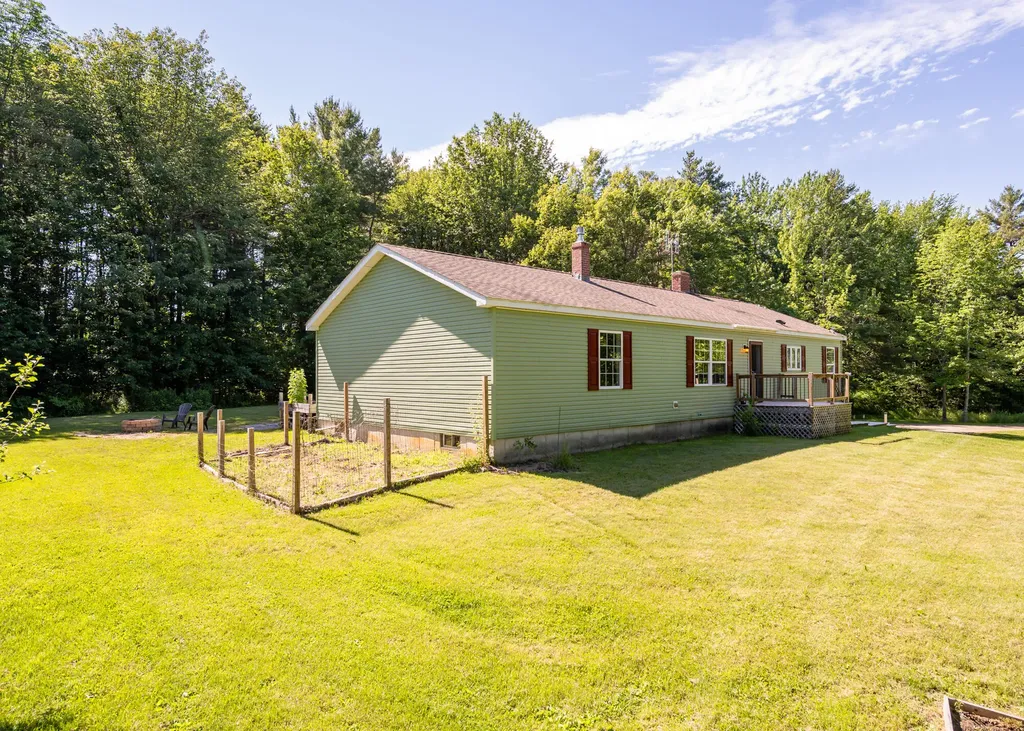 256 Meadow Road Topsham ME 04086