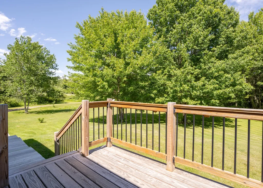 256 Meadow Road Topsham ME 04086