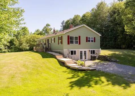 256 Meadow Road Topsham ME 04086