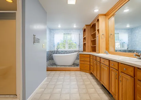 256 Meadow Road Topsham ME 04086
