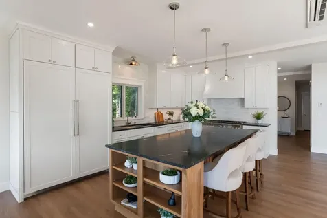32 Hutchins Road Raymond ME 04071