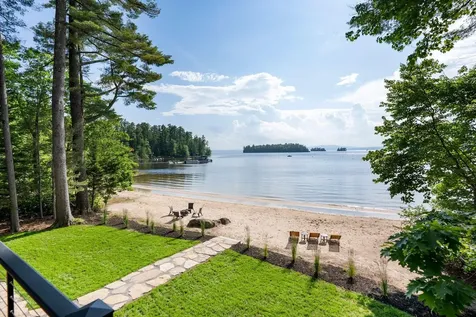 32 Hutchins Road Raymond ME 04071