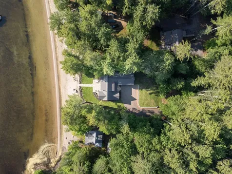 32 Hutchins Road Raymond ME 04071