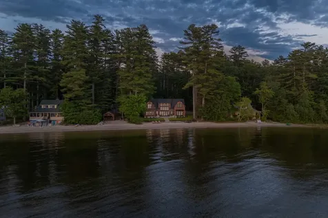 32 Hutchins Road Raymond ME 04071