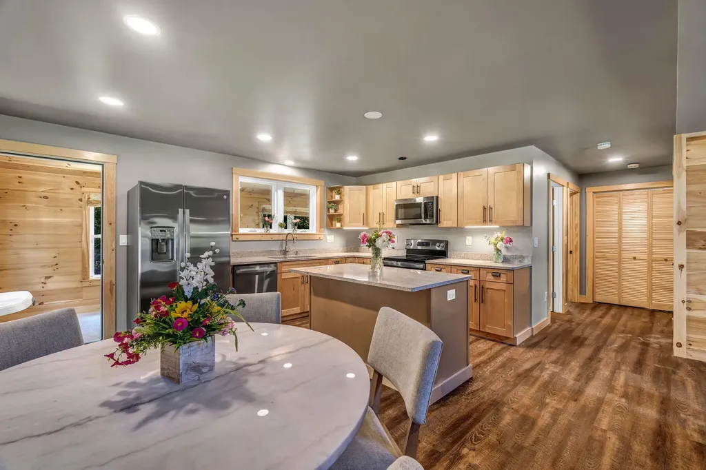 52 Birch Estates Rome ME 04963