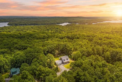 52 Birch Estates Rome ME 04963