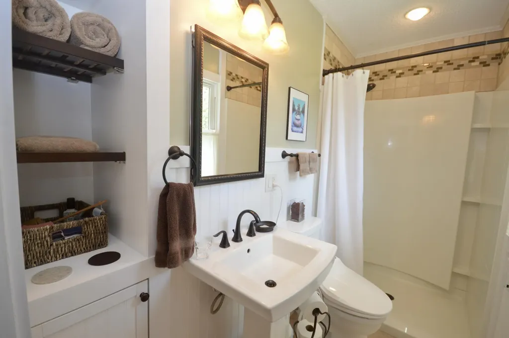 226 Center Drive Orrington ME 04474