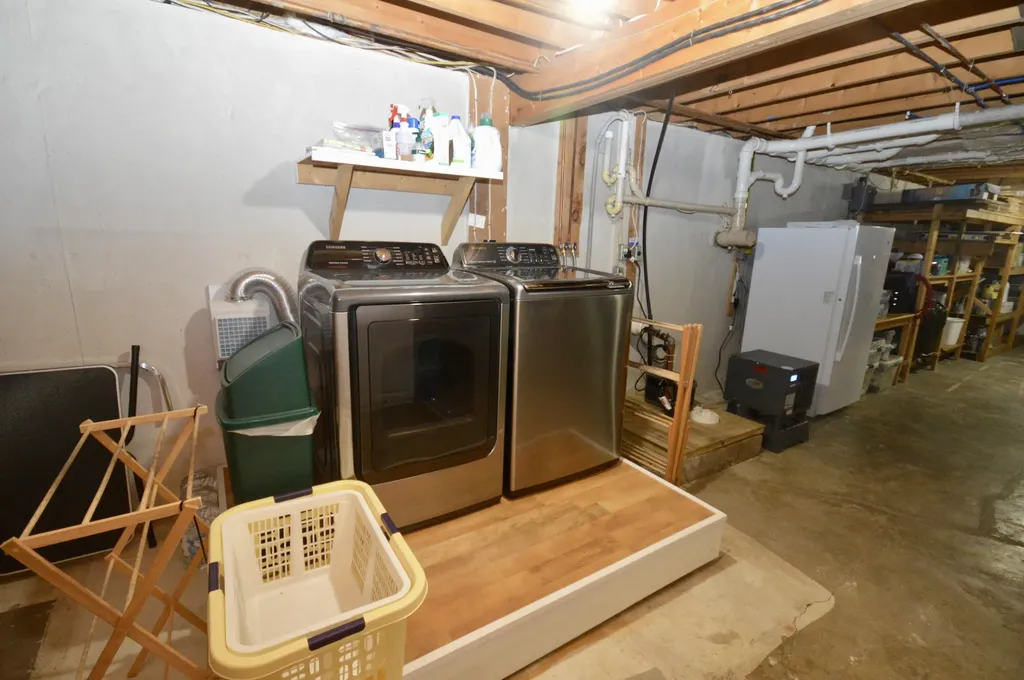 226 Center Drive Orrington ME 04474