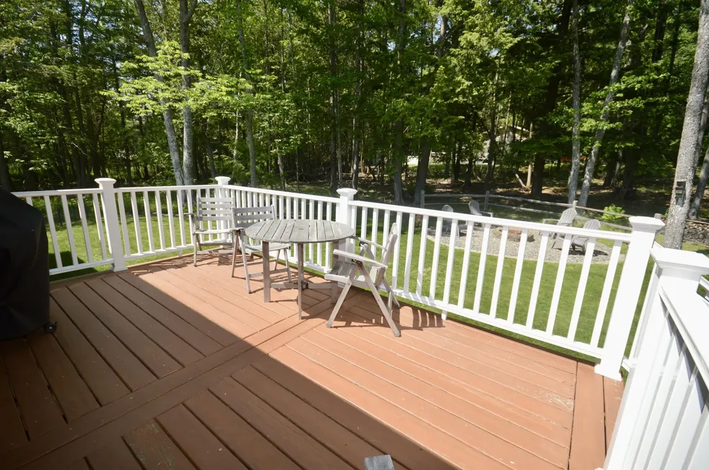 226 Center Drive Orrington ME 04474