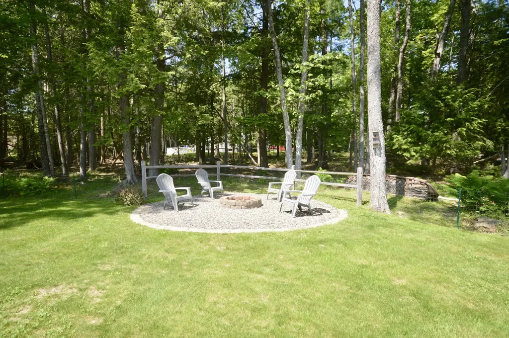 226 Center Drive Orrington ME 04474