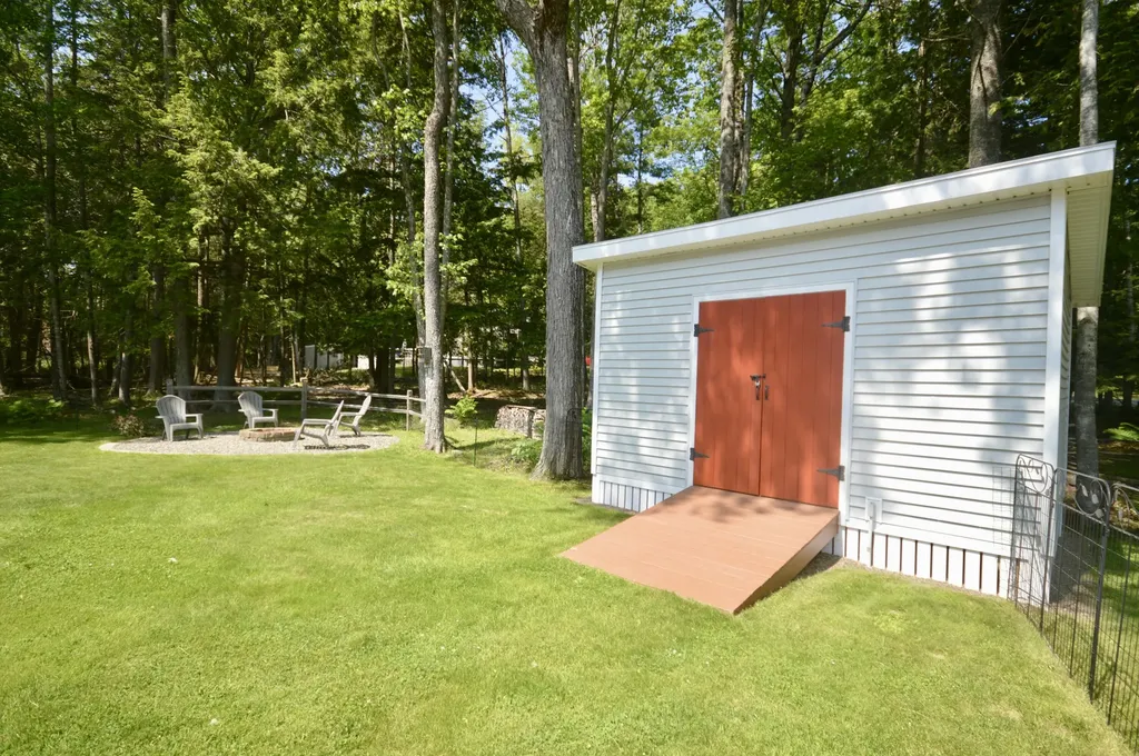 226 Center Drive Orrington ME 04474