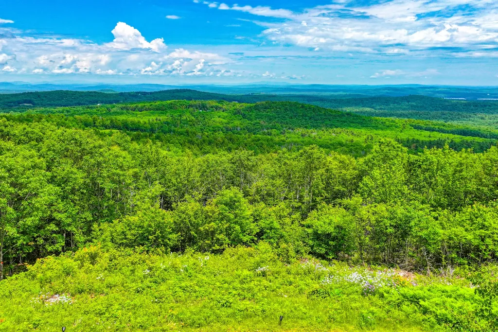139 Bear Trap Road Bridgton ME 04009