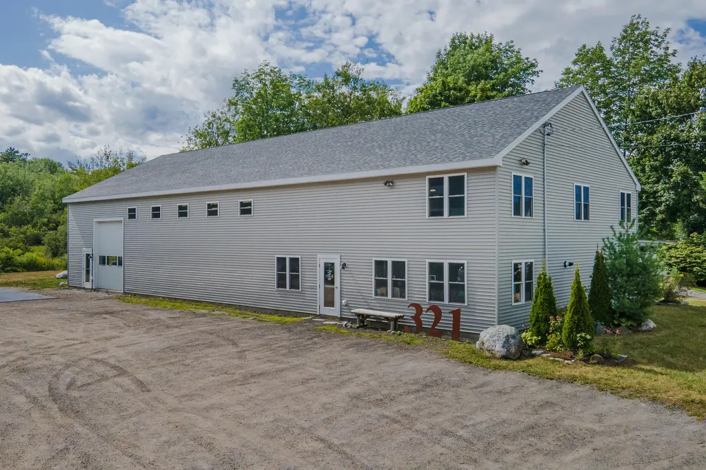 319-321 Commercial Street Rockport ME 04856