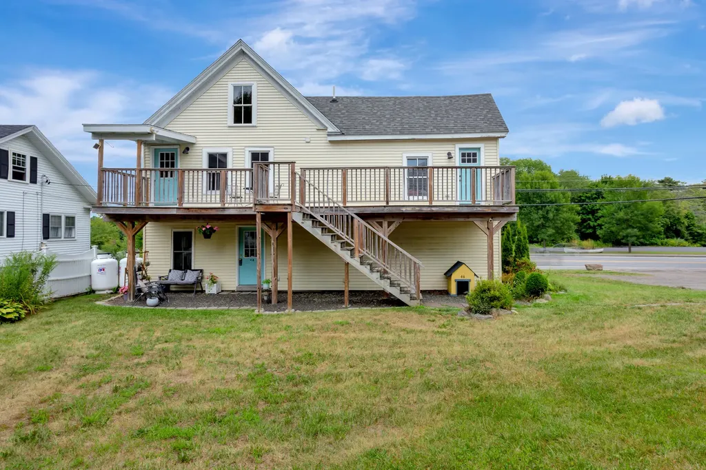 319-321 Commercial Street Rockport ME 04856