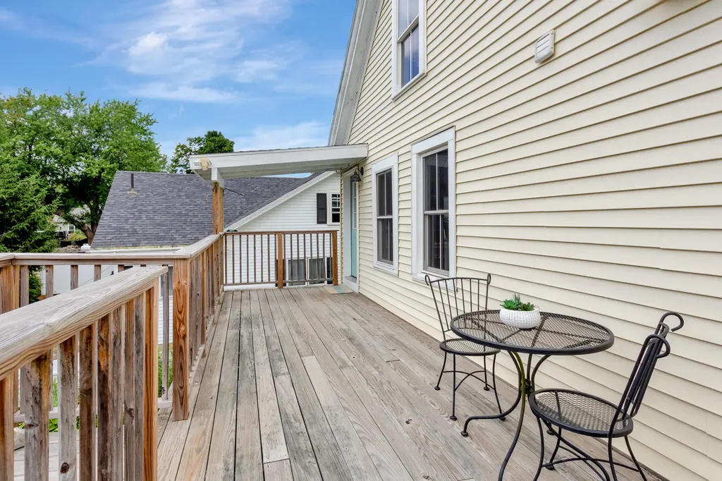 319-321 Commercial Street Rockport ME 04856