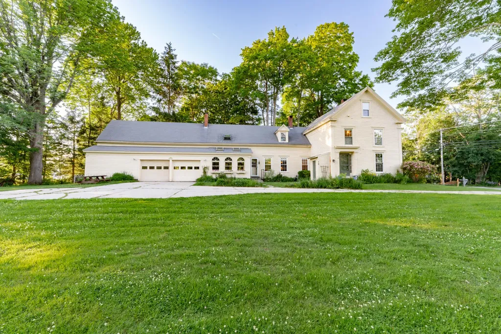 532 E Elm Street Yarmouth ME 04096