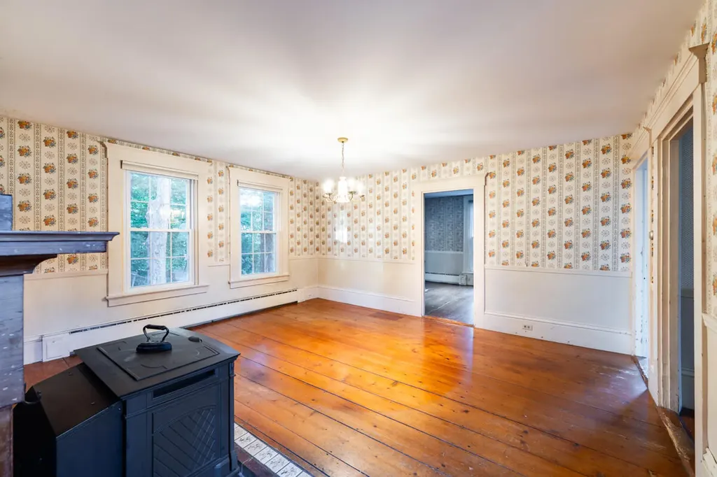 532 E Elm Street Yarmouth ME 04096
