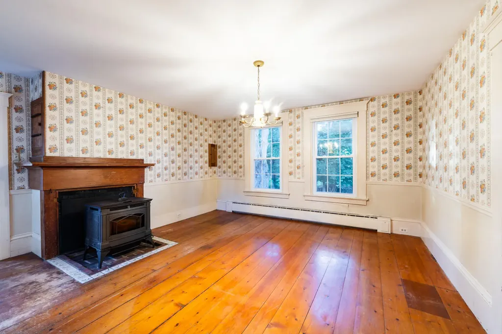 532 E Elm Street Yarmouth ME 04096