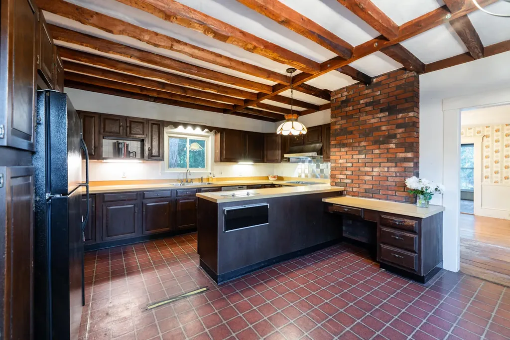 532 E Elm Street Yarmouth ME 04096