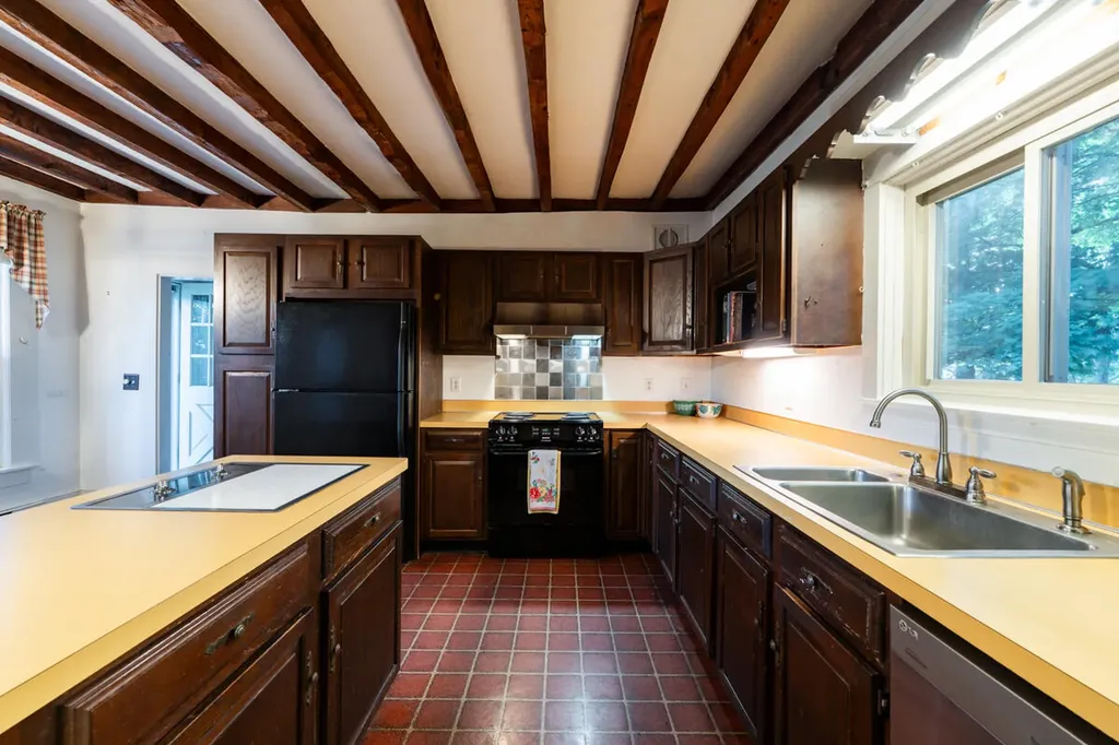 532 E Elm Street Yarmouth ME 04096