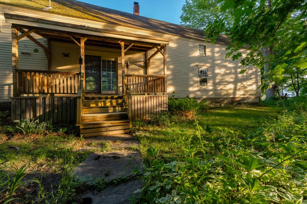 532 E Elm Street Yarmouth ME 04096