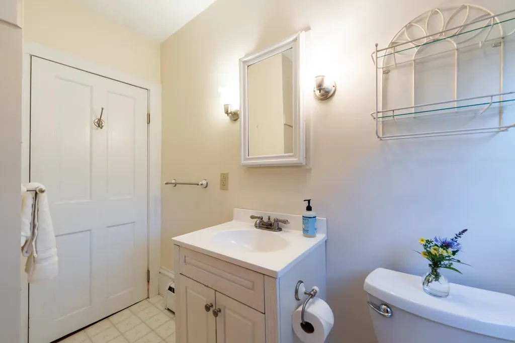 532 E Elm Street Yarmouth ME 04096