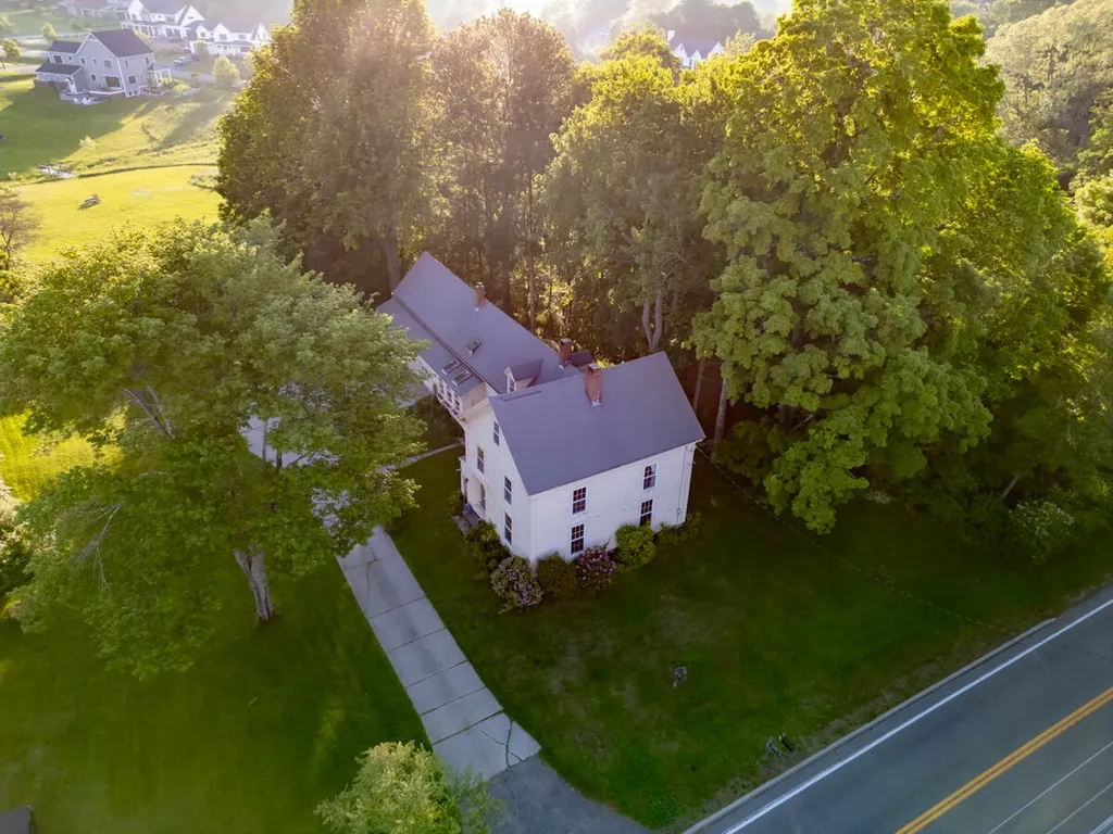 532 E Elm Street Yarmouth ME 04096