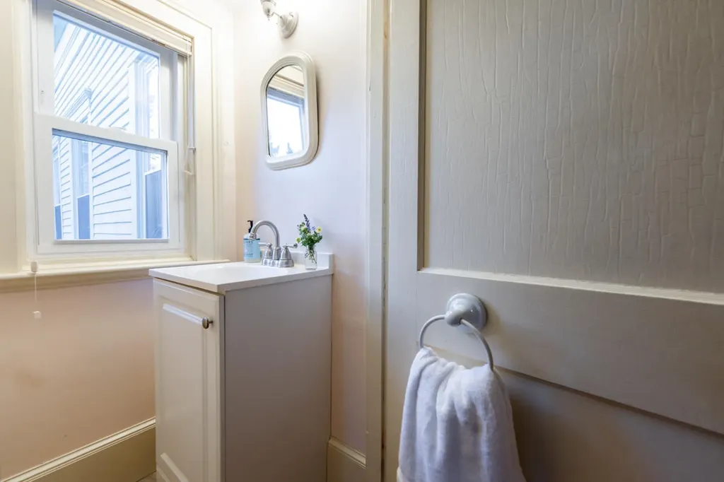 532 E Elm Street Yarmouth ME 04096