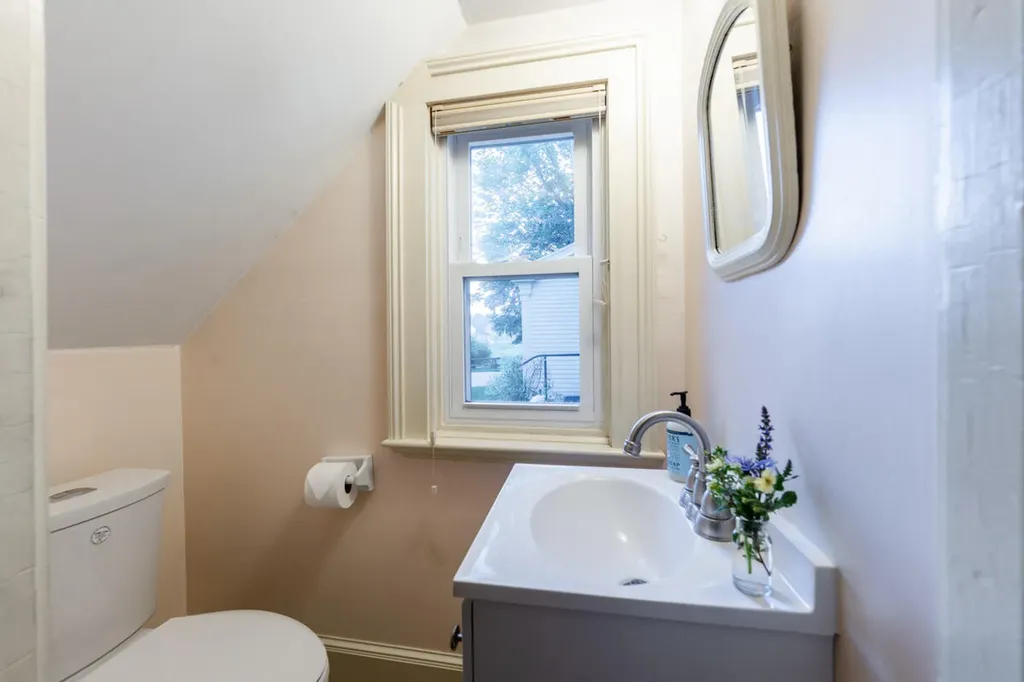 532 E Elm Street Yarmouth ME 04096