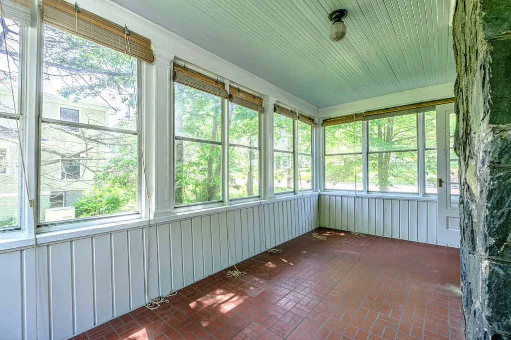 954 Sawyer Street South Portland ME 04106