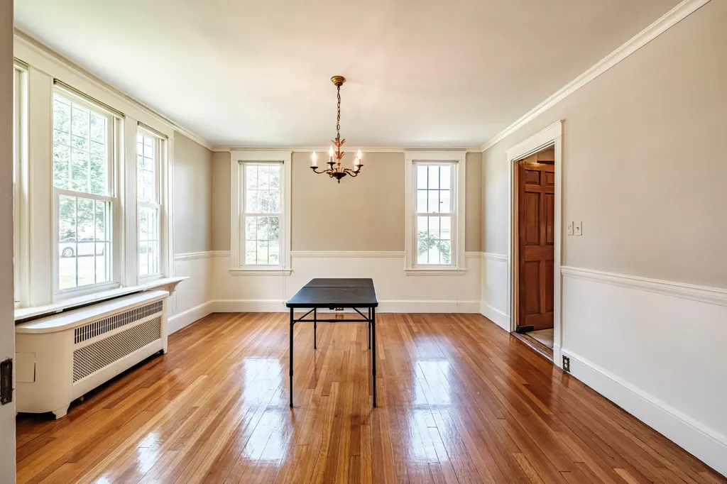 954 Sawyer Street South Portland ME 04106