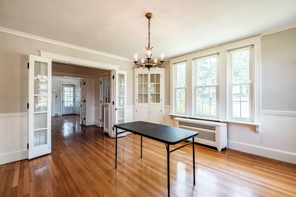 954 Sawyer Street South Portland ME 04106