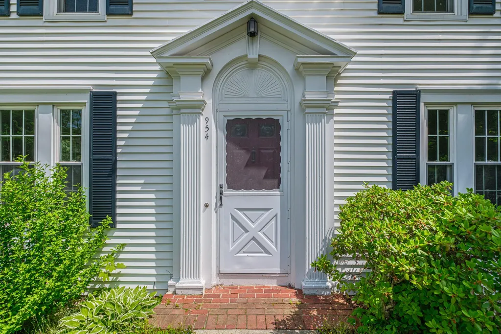 954 Sawyer Street South Portland ME 04106