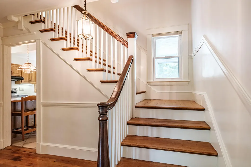954 Sawyer Street South Portland ME 04106