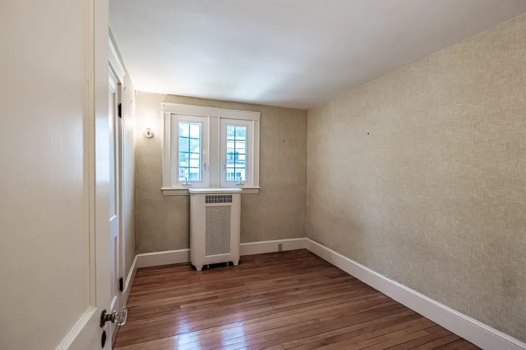 954 Sawyer Street South Portland ME 04106