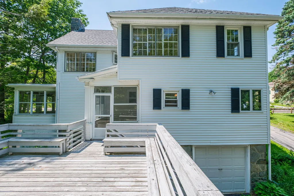 954 Sawyer Street South Portland ME 04106