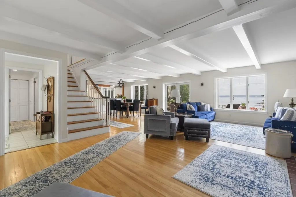 825 Hendricks Hill Road Southport ME 04576
