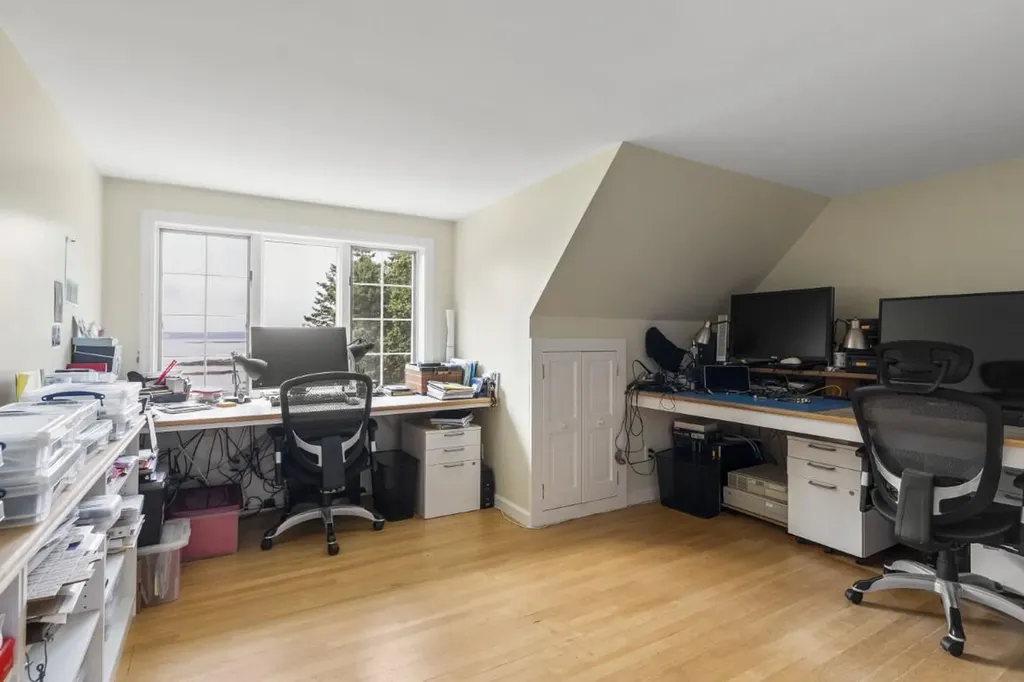 825 Hendricks Hill Road Southport ME 04576