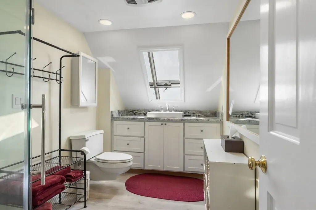 825 Hendricks Hill Road Southport ME 04576
