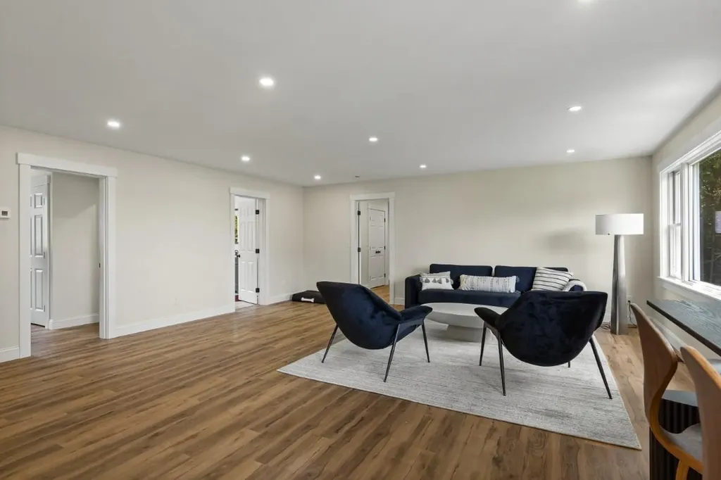 825 Hendricks Hill Road Southport ME 04576