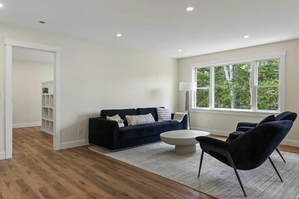 825 Hendricks Hill Road Southport ME 04576