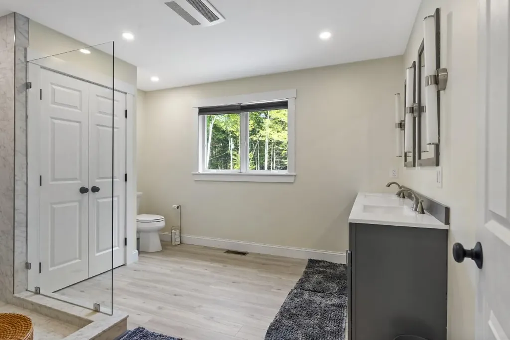 825 Hendricks Hill Road Southport ME 04576
